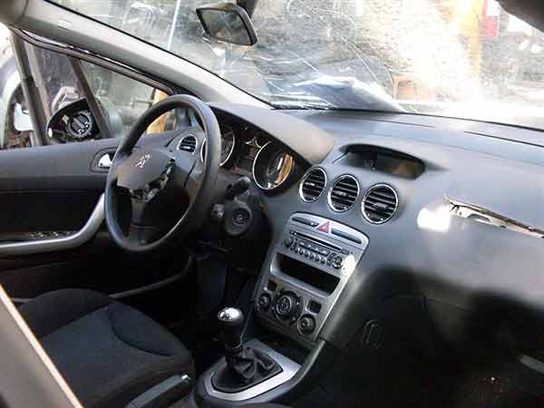 LLANTA Peugeot 308 2011  USADA  EN DESARME