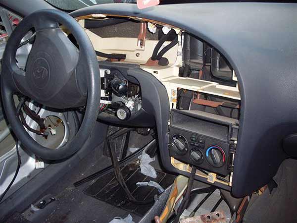  Hyundai ELANTRA 2005    EN DESARME