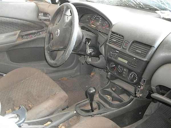  Nissan SENTRA 2006    EN DESARME
