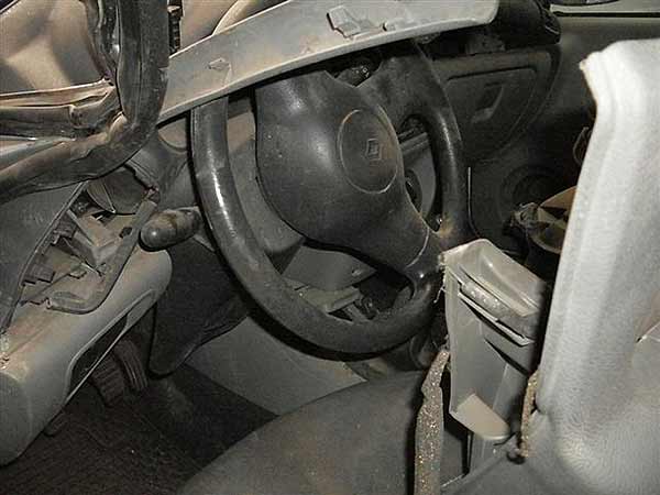  Renault CLIO 2005    EN DESARME