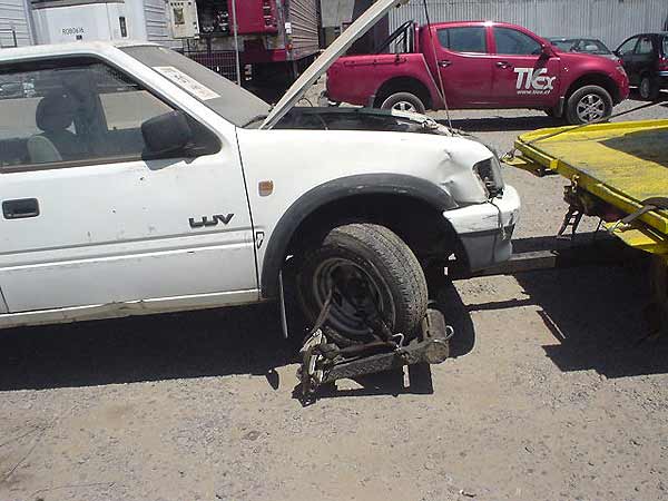  Chevrolet LUV 2000    EN DESARME