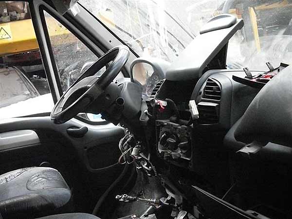 CREMALLERA DE DIRECCIóN Peugeot BOXER 2004  USADA  EN DESARME
