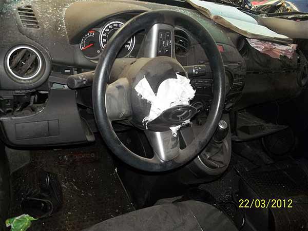  Mazda 2 2011    EN DESARME