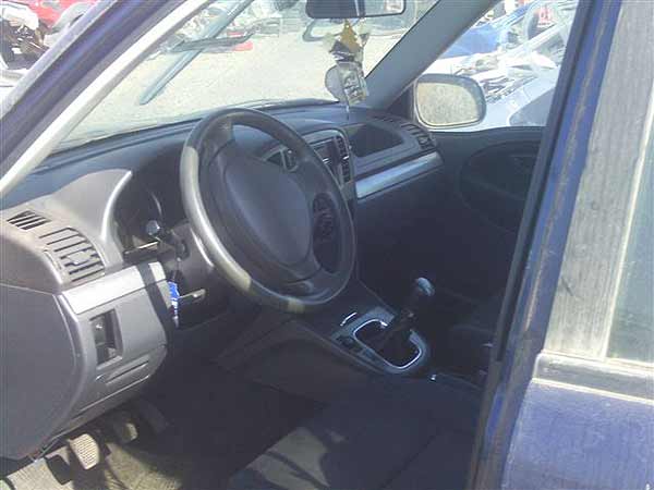  Suzuki GRAND NOMADE 2004    EN DESARME