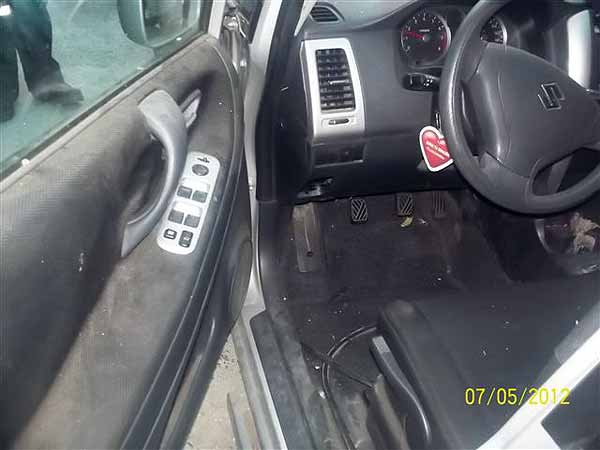 MAZA Suzuki AERIO 2007  USADO  EN DESARME