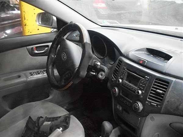  Kia Magentis 2009    EN DESARME