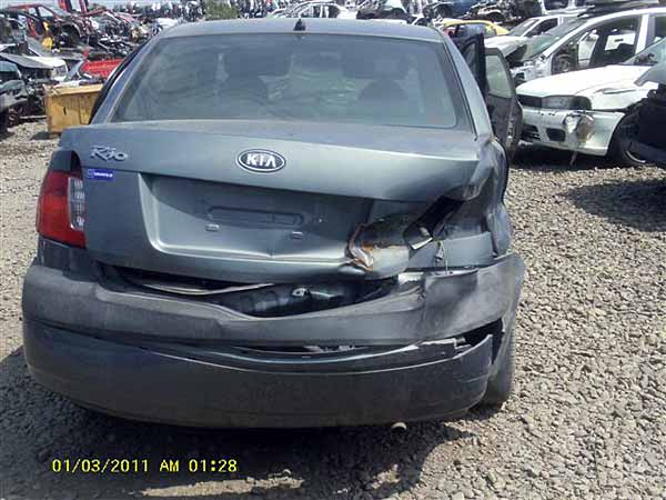  Kia RIO 2008    EN DESARME