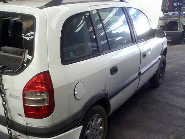  Chevrolet ZAFIRA 2004    EN DESARME