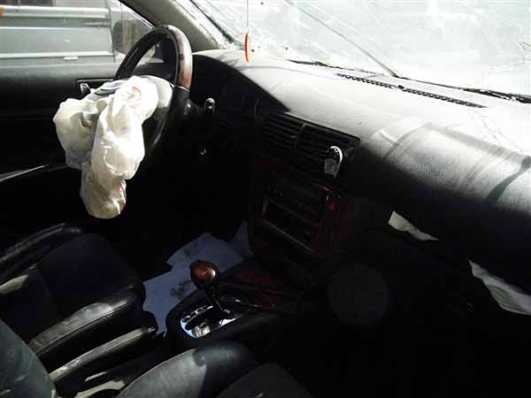  Volkswagen PASSAT 2004    EN DESARME