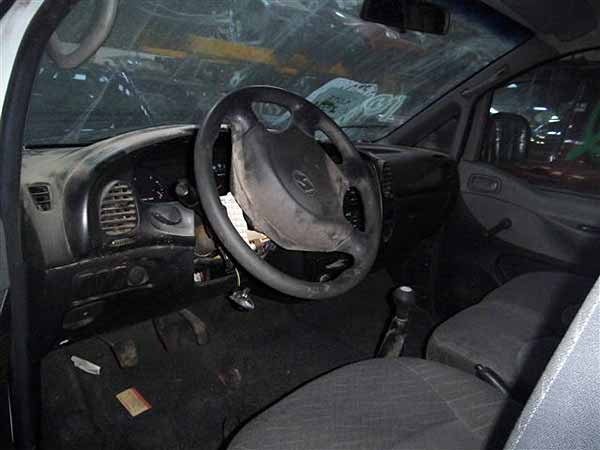  Hyundai H1 2006    EN DESARME