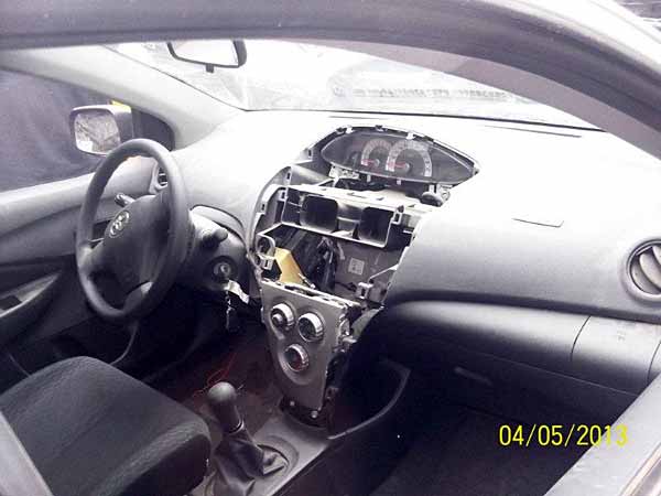  Toyota YARIS     EN DESARME