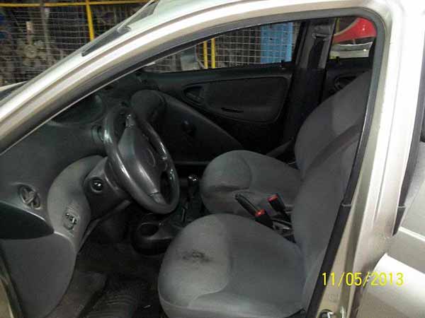  Toyota YARIS 2004    EN DESARME