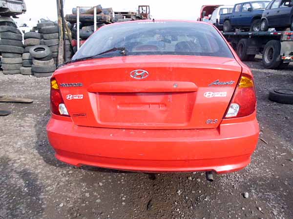  Hyundai ACCENT 2005    EN DESARME