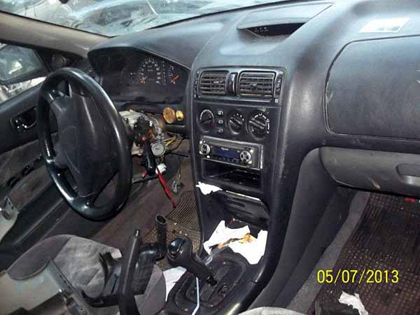  Mitsubishi GALANT 2004    EN DESARME