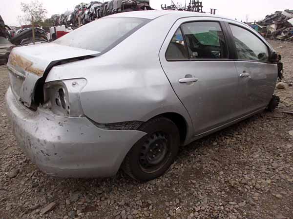  Toyota YARIS 2006    EN DESARME