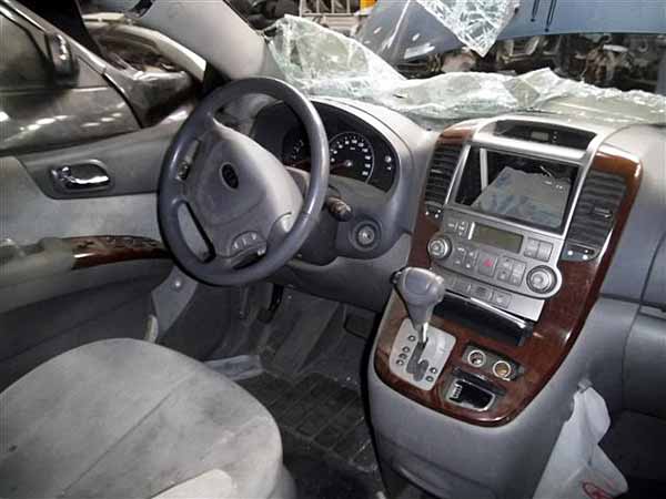  Kia GRAND CARNIVAL 2009    EN DESARME