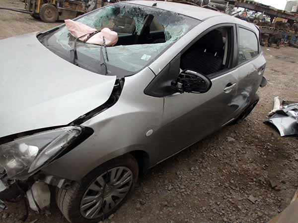  Mazda 2 2010    EN DESARME