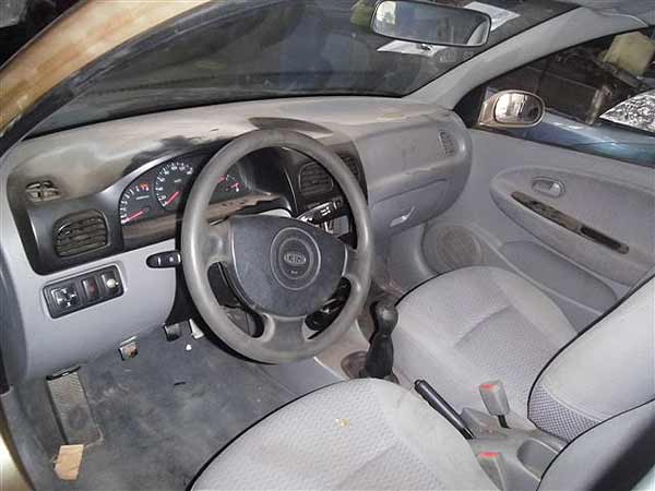  Kia Rio 2001    EN DESARME