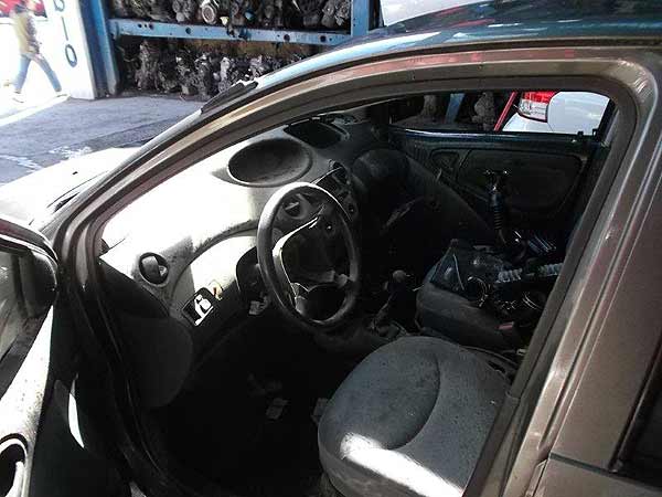  Toyota YARIS 2005    EN DESARME