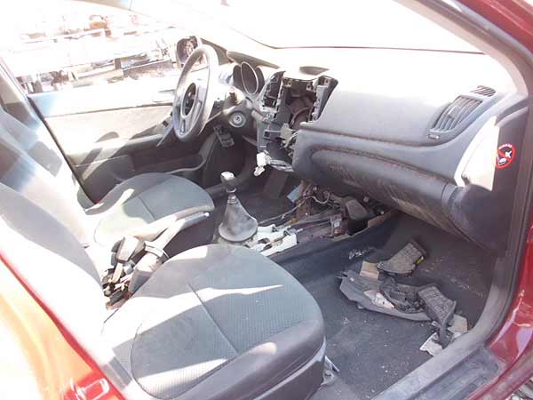 MUñON Kia CERATO 2011  USADO  EN DESARME