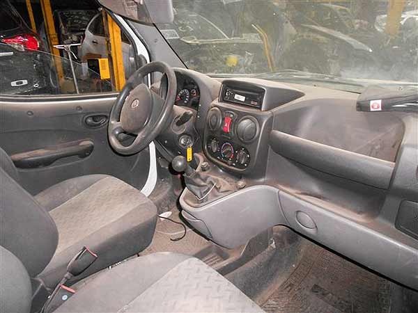  Fiat DOBLO 2010    EN DESARME