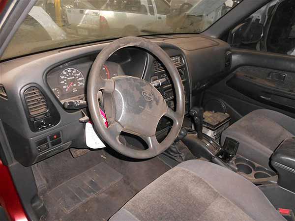  Nissan PATHFINDER 1997    EN DESARME
