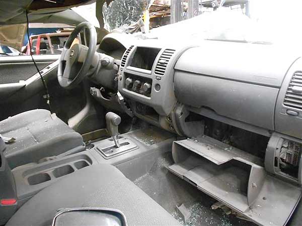  Nissan NAVARA 2010    EN DESARME