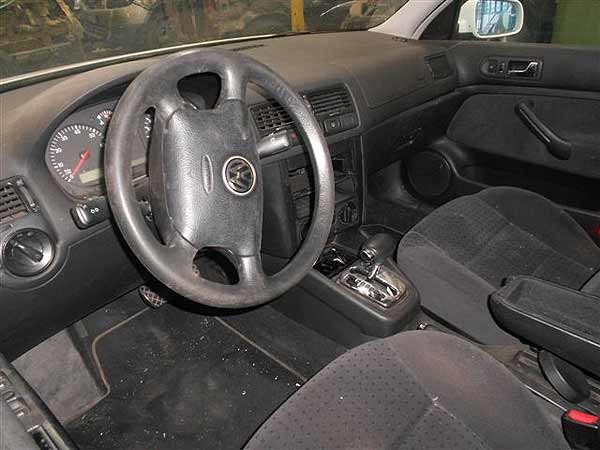  Volkswagen BORA 2000    EN DESARME