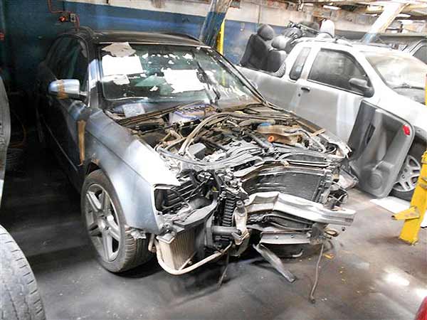 COMPRESOR AIRE ACONDICIONADO Audi A4 2007  USADO  EN DESARME