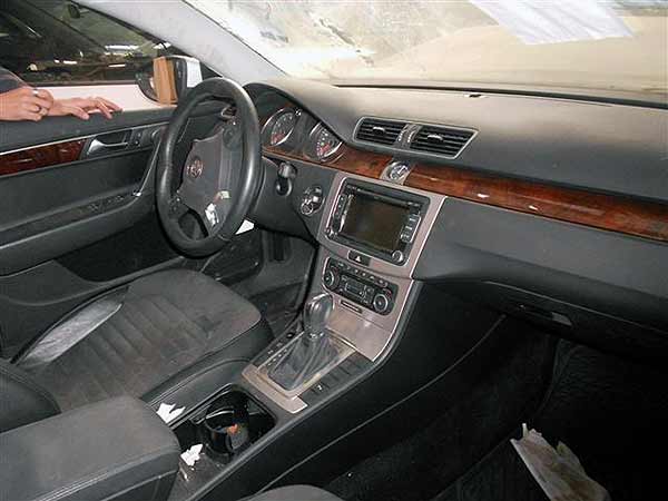  Volkswagen PASSAT 2012    EN DESARME