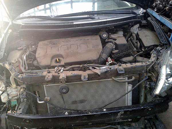 Toyota AURIS 2012    EN DESARME
