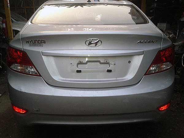  Hyundai ACCENT 2012    EN DESARME