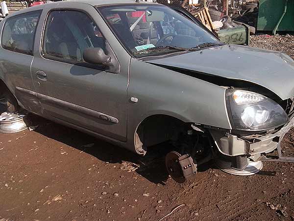 COMPUTADOR Renault CLIO 2006  USADO  EN DESARME