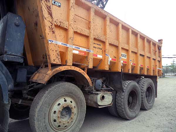  Renault KERAX 2004    EN DESARME