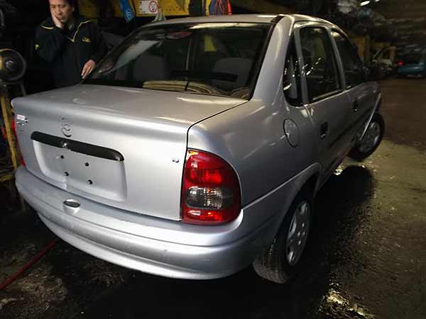  Chevrolet CORSA 2004    EN DESARME