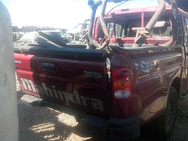  Mahindra PICK UP 2013    EN DESARME