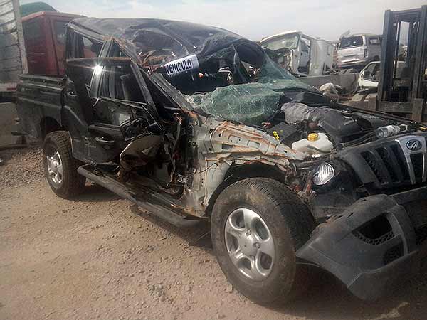  Mahindra PICK UP 2013    EN DESARME