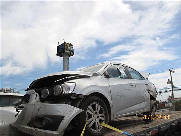  Chevrolet SONIC 2012    EN DESARME