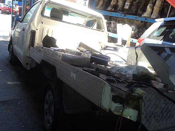  Toyota HILUX 2014    EN DESARME