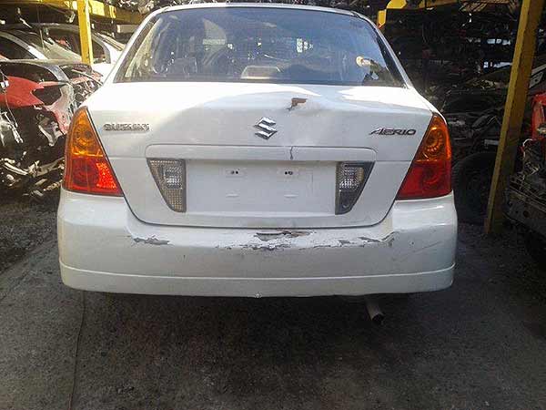  Suzuki AERIO 2003    EN DESARME