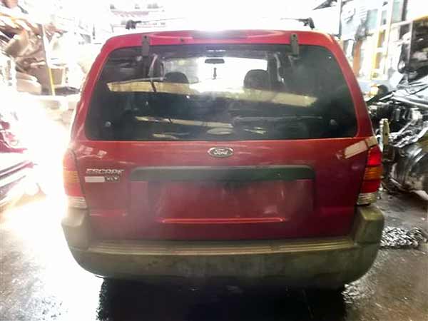  Ford ESCAPE 2001    EN DESARME