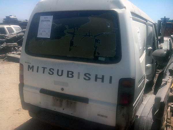 LLANTA Mitsubishi L300 2005  USADA  EN DESARME