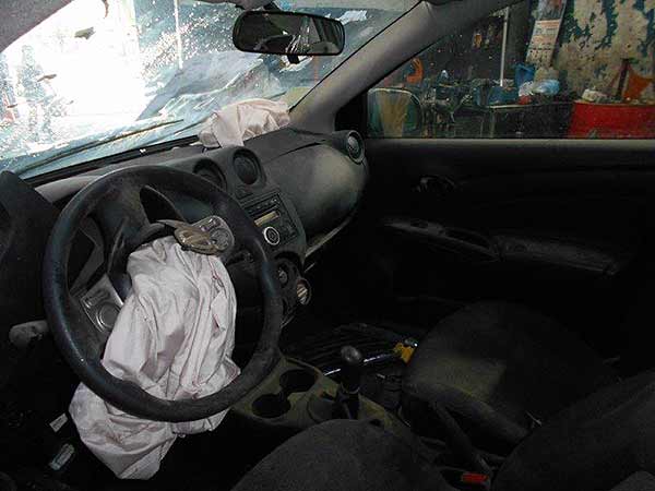  Nissan VERSA 2013    EN DESARME