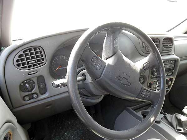  Chevrolet TRAILBLAZER 2004    EN DESARME