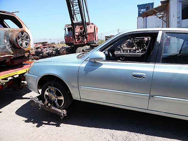  Hyundai ACCENT 2004    EN DESARME
