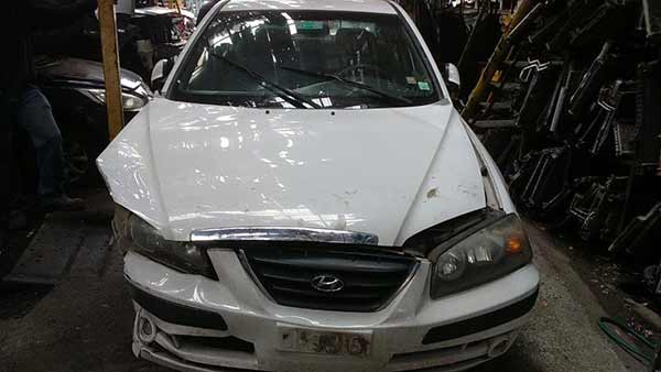  Hyundai ELANTRA 2006    EN DESARME