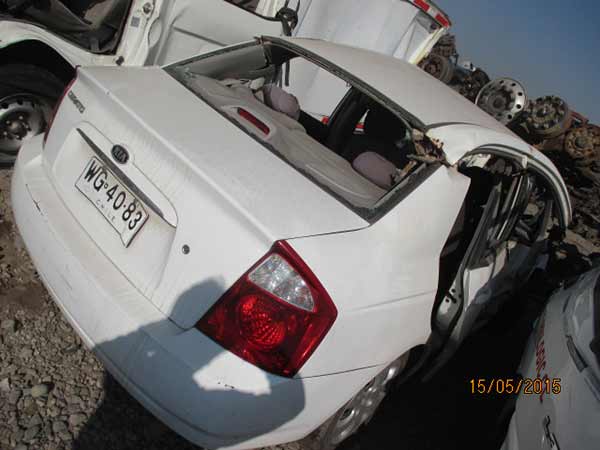  Kia CERATO 2006    EN DESARME