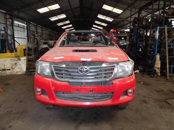  Toyota HILUX 2013    EN DESARME