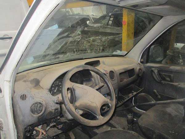 FOCO Peugeot PARTNER 2007  USADO  EN DESARME