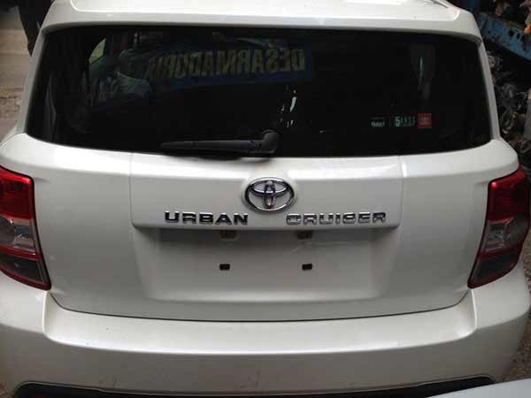  Toyota URBAN 2012    EN DESARME